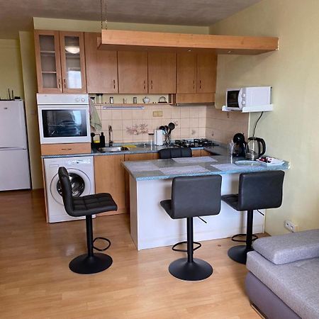 Apartmany 2Kk U Fakultni Nemocnice Volne Parkovani Hradec Kralove Ngoại thất bức ảnh
